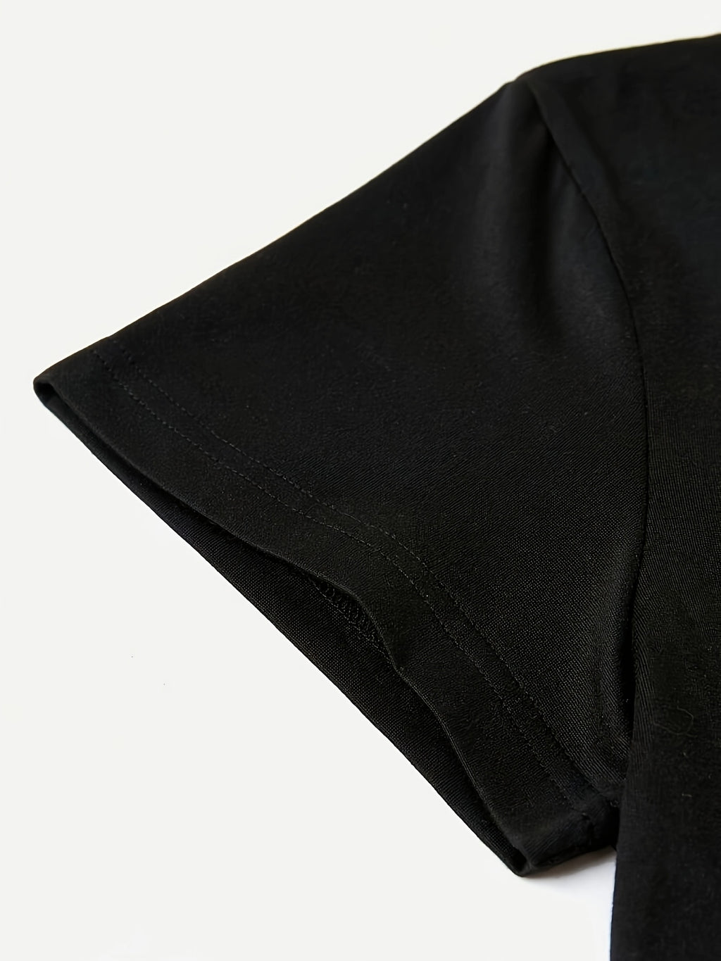 1pc Mother'S Day Rose Graphic T-Shirt - Black Polyester Knit, Vibrant Red Rose with Butterflies Design, Perfect for Spring & Summer, Casual All-Season Top, Machine Washable, Casual Wear | Floral Print Shirt | Polyester Fabric