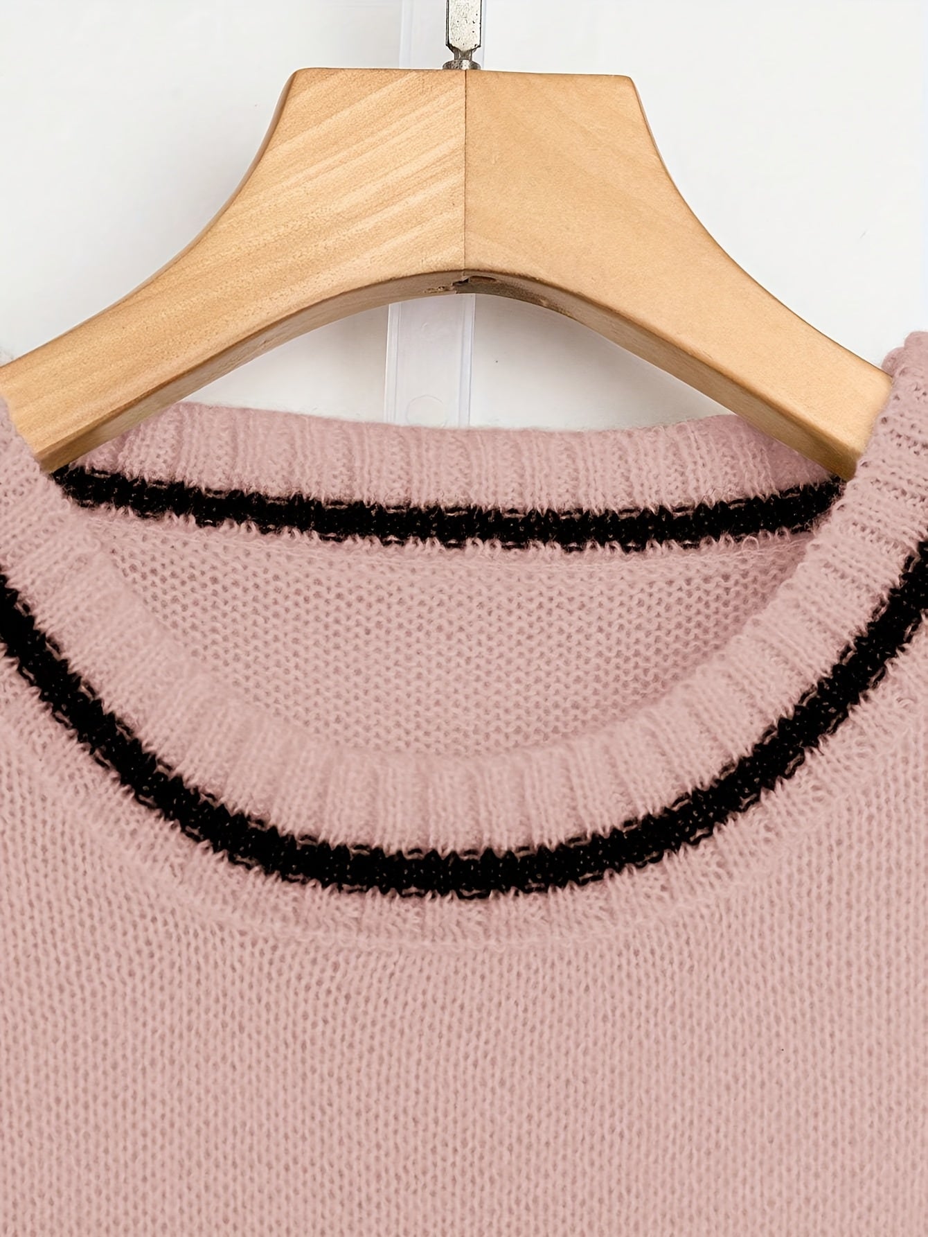 Chic Pink Knit Sweater with Bow Detail - Casual Crew Neck, Beaded Accents, Ribbed Cuffs & Hem, All-Season Women'S Fashion Top, Stylish Layering Piece | Bow Detail Top | Knitted Textur