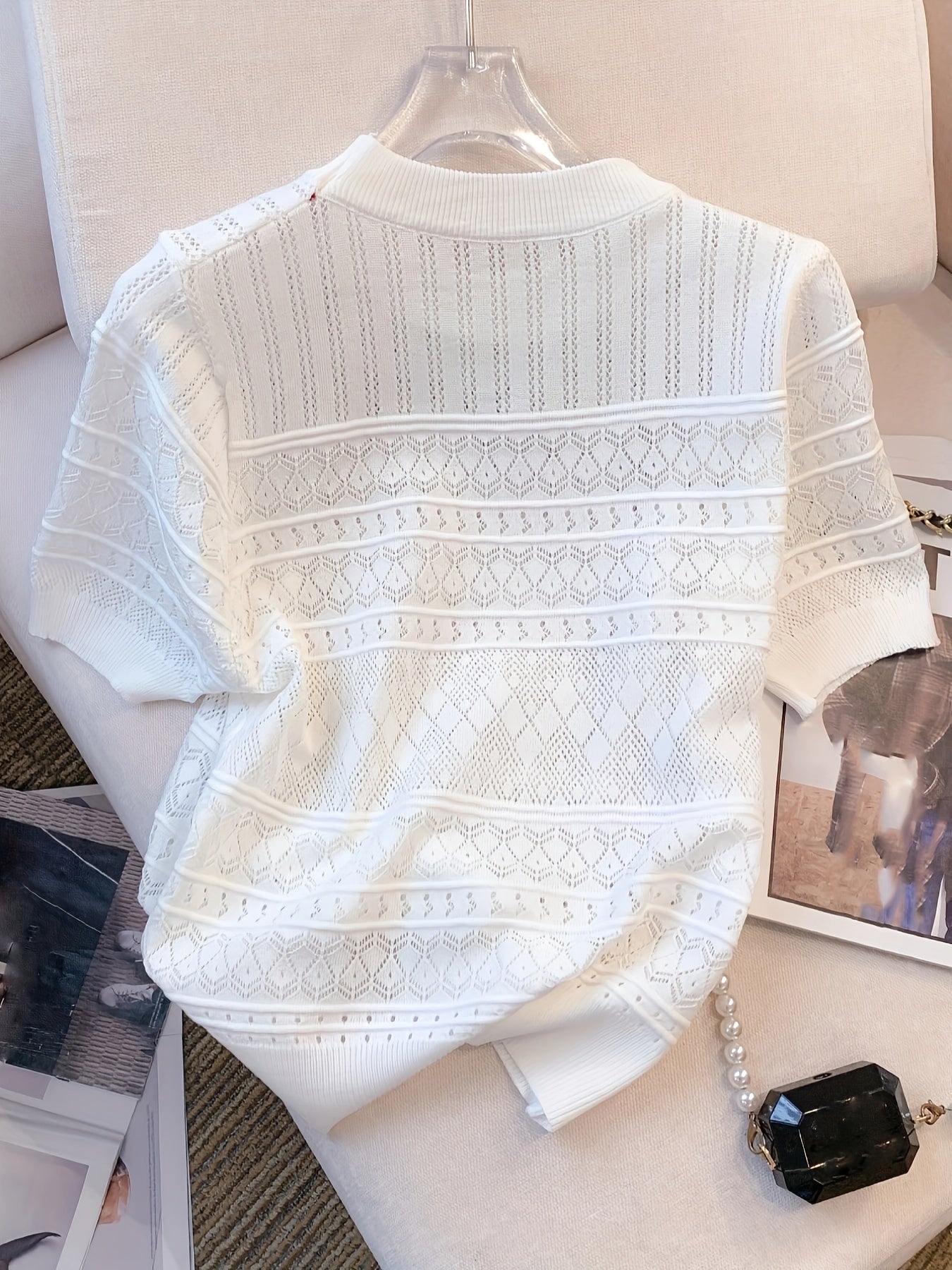 Lightweight And Breathable Short-Sleeve Knitted Top for Women, Perfect for Casual Wear And Flattering Fit, a Summer Essential Pullover.